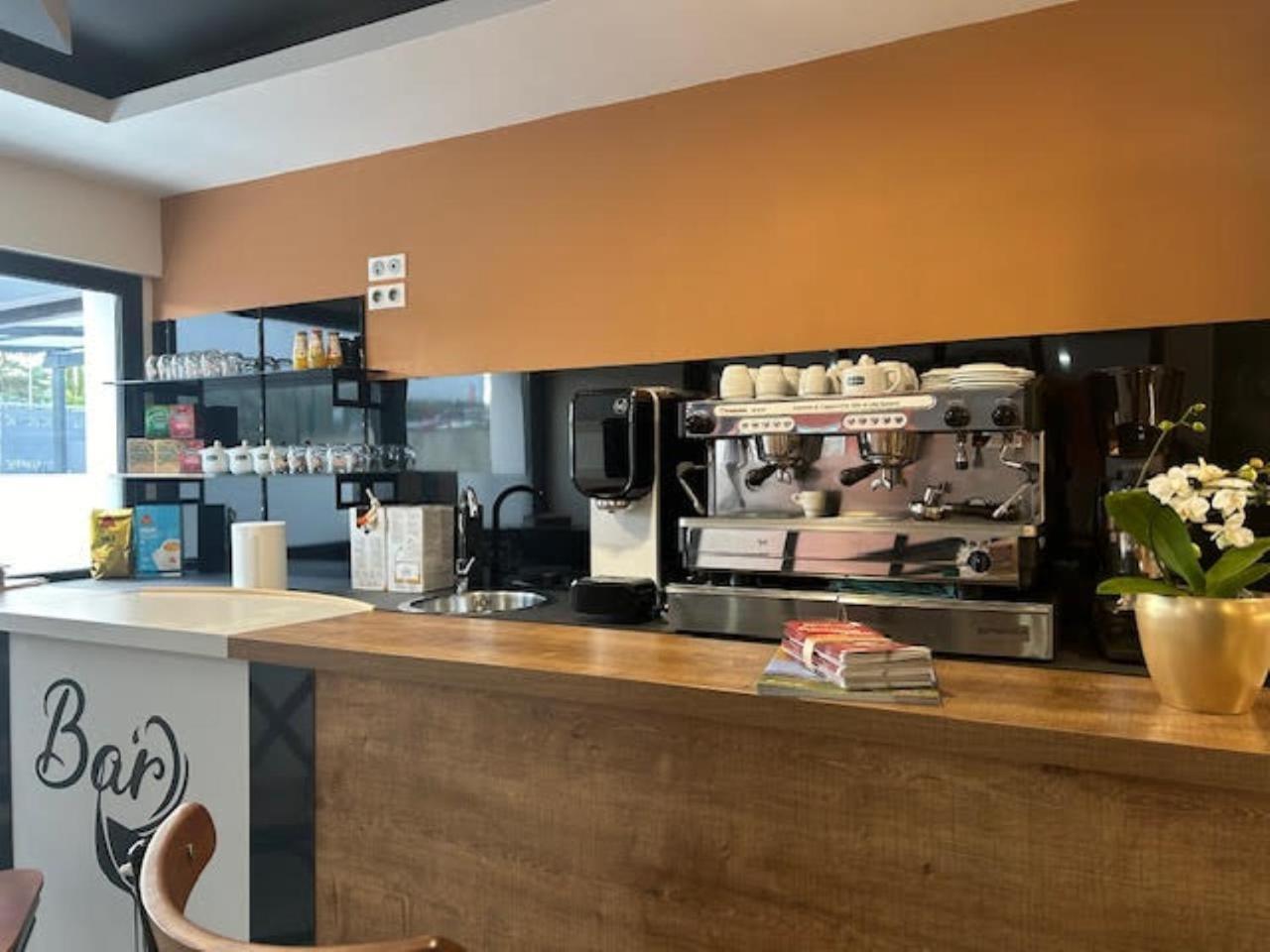 Val Hotel Montbeliard Sud Valentigney Екстер'єр фото